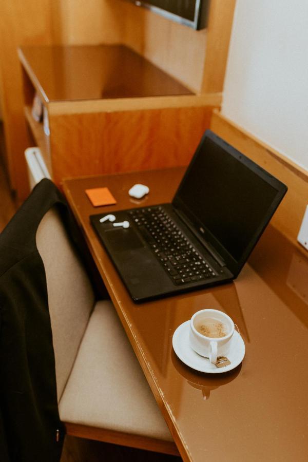 Vitoria Praia Hotel Екстериор снимка