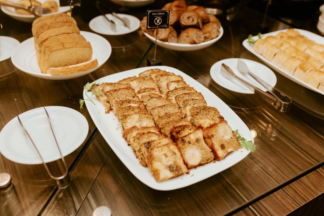 Vitoria Praia Hotel Екстериор снимка
