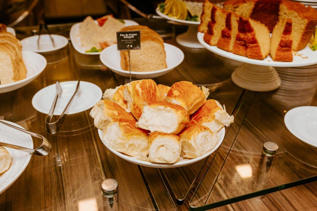 Vitoria Praia Hotel Екстериор снимка