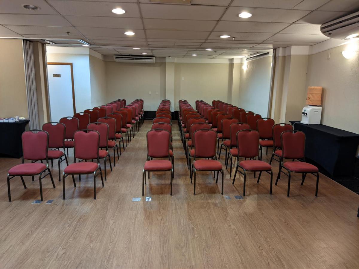 Vitoria Praia Hotel Екстериор снимка