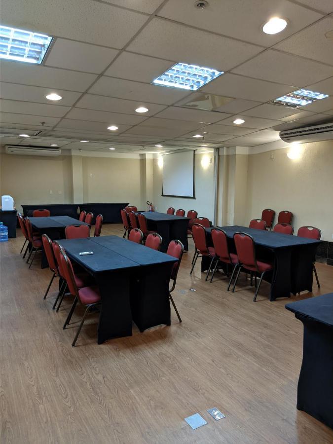 Vitoria Praia Hotel Екстериор снимка