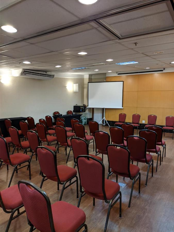 Vitoria Praia Hotel Екстериор снимка