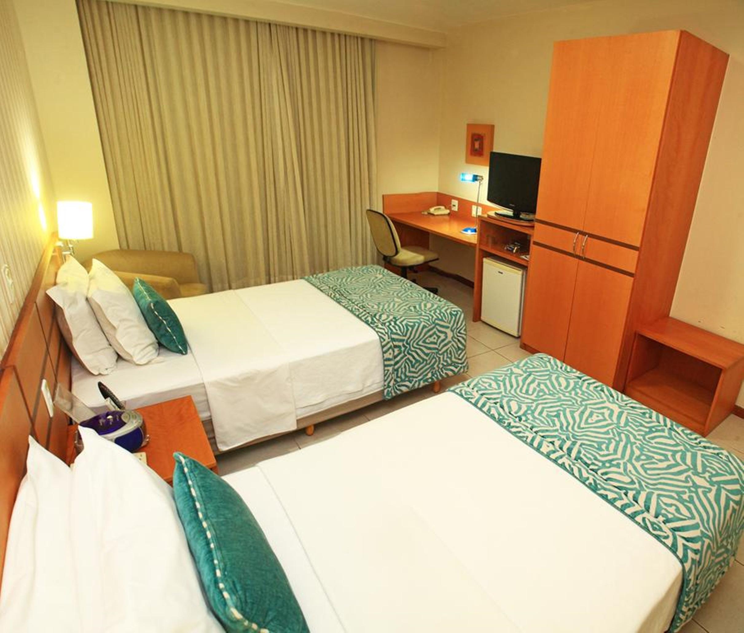 Vitoria Praia Hotel Екстериор снимка