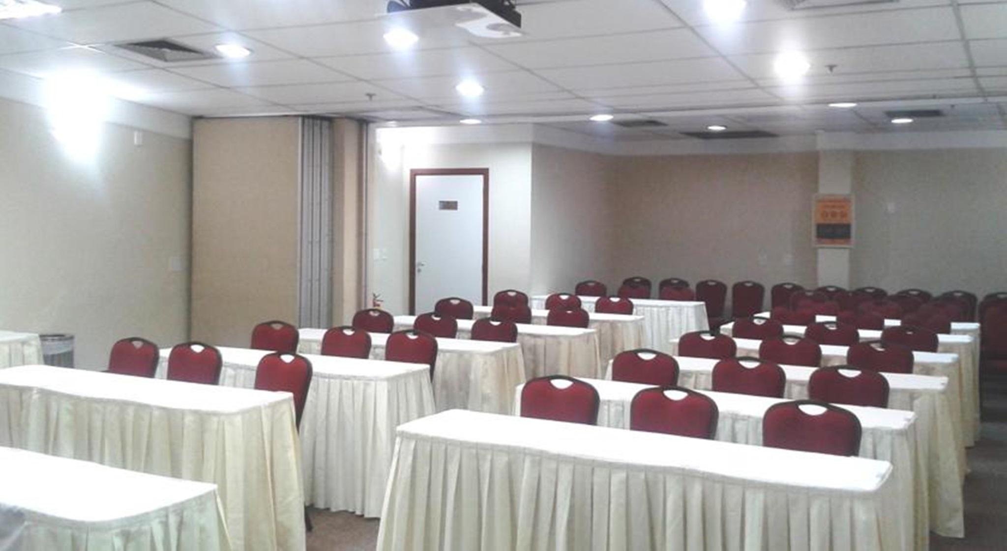 Vitoria Praia Hotel Екстериор снимка