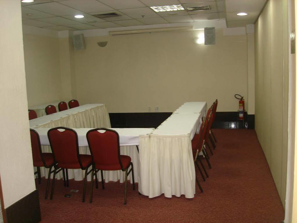 Vitoria Praia Hotel Екстериор снимка